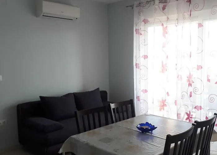 아파트 Cirjak *