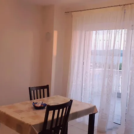Cirjak דירה סבטי פטר